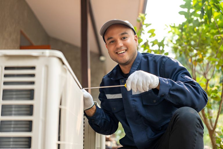Smart Moves: Solar Panel Installation Jaipur and EV Ready Homes Smart Moves: Solar Panel Installation Jaipur and EV Ready Homes