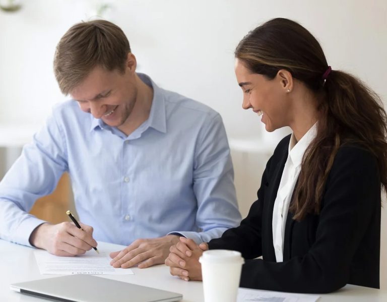 Cursos De Ingles Intermedio y Avanzado: camino claro para hablar con confianza