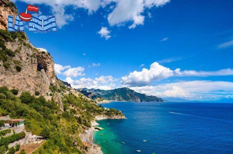 Esplora la Costiera: costi e consigli per charter e barche Esplora la Costiera: costi e consigli per charter e barche