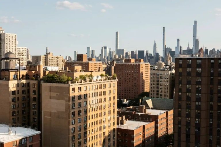 Reliable water damage restoration services in New York and Long Island Reliable water damage restoration services in New York and Long Island