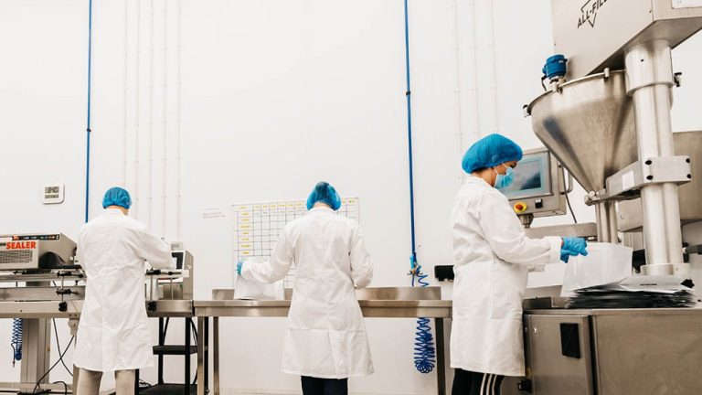 Reliable partners for growth in Canadian supplement manufacturing