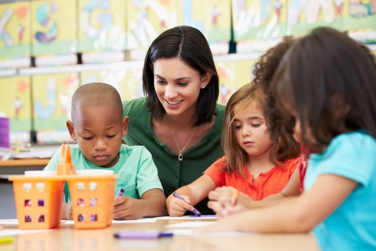 Choosing a Caring Daycare in St. Albert for Your Family