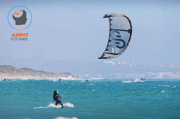 Découvrir les spots et les cours de kitesurf à Tarifa Découvrir les spots et les cours de kitesurf à Tarifa