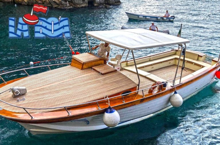 Noleggia una barca a Capri: avventure sul mare in stile Capri