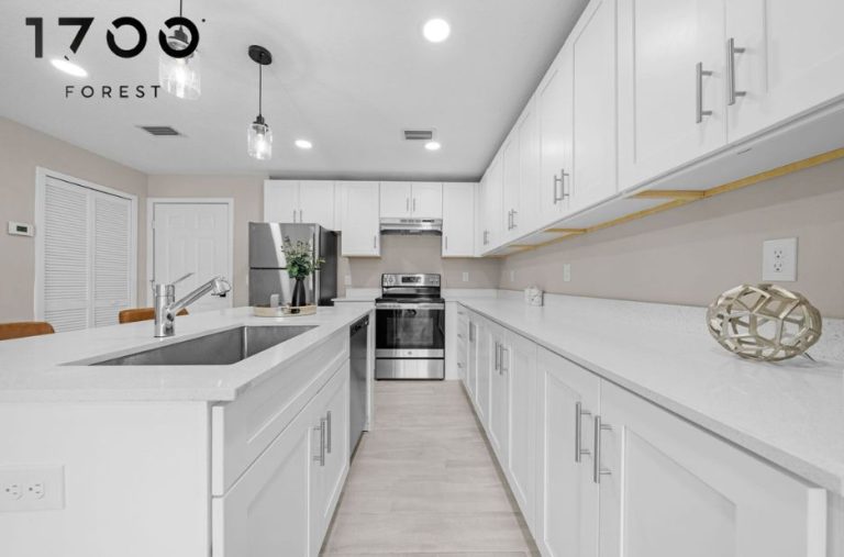 Discover Luxury Apartments in Palm Bay FL with Stylish Interiors and Premium Amenities