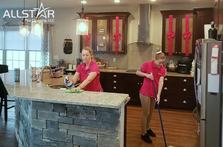 Expert Furniture Upholstery Services in Bowling Green Ohio for Deep Cleaning and Fabric Care